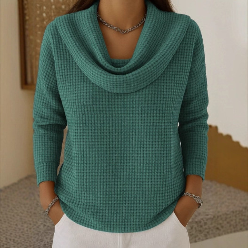 Aurélie | Vaffelstrikket sweater med vandfaldskrave