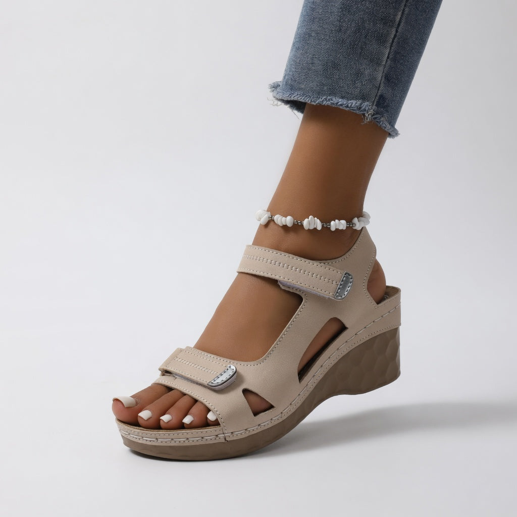 Annie | Farverige kilesandaler