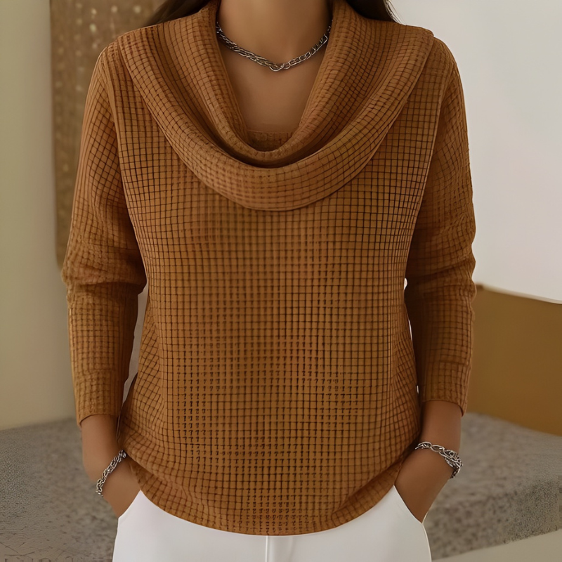 Aurélie | Vaffelstrikket sweater med vandfaldskrave