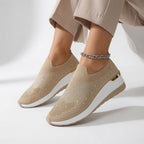 Brune | Slip-on-sneakers med rhinsten og plateau