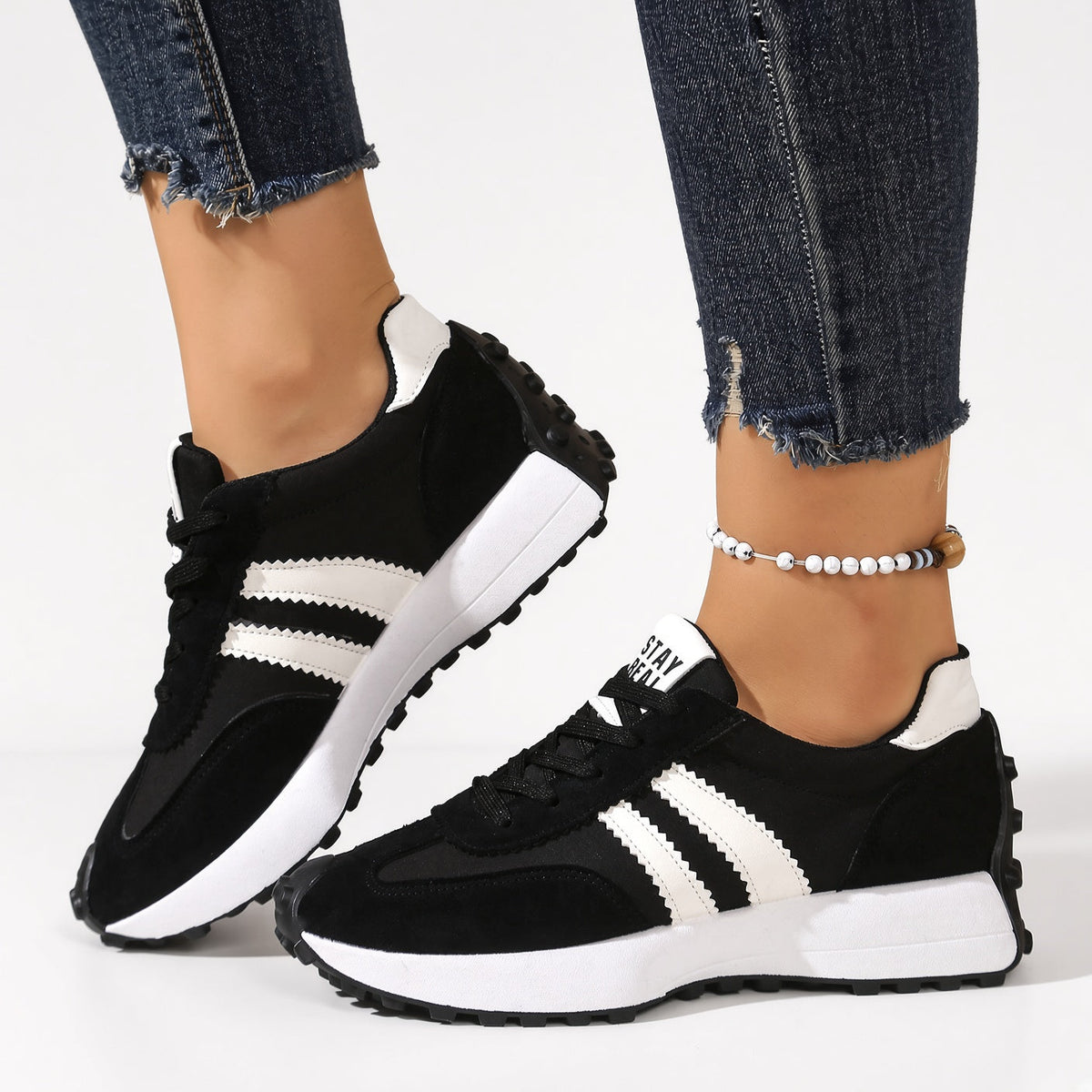 Sylvaine | Retro-sneakers