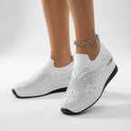 Brune | Slip-on-sneakers med rhinsten og plateau