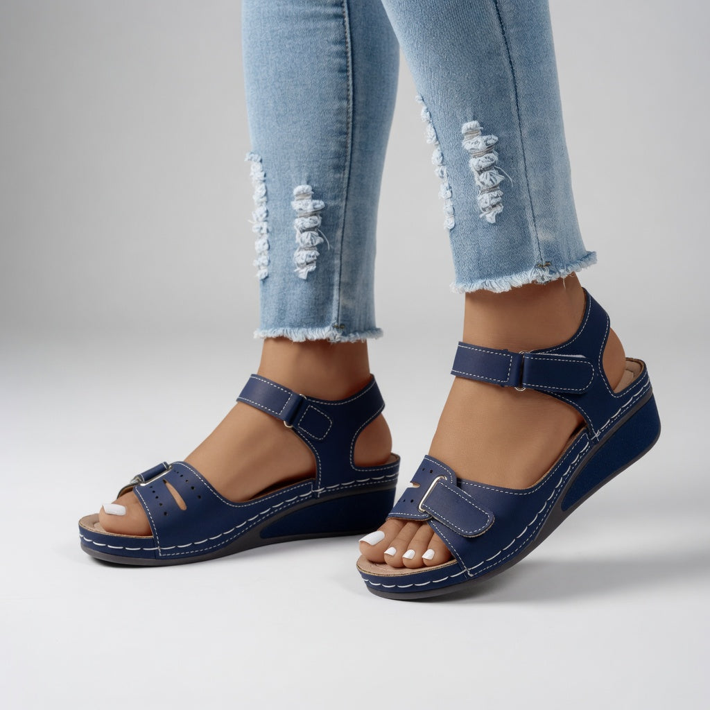 Fernande | Kilehælssandaler med velcro