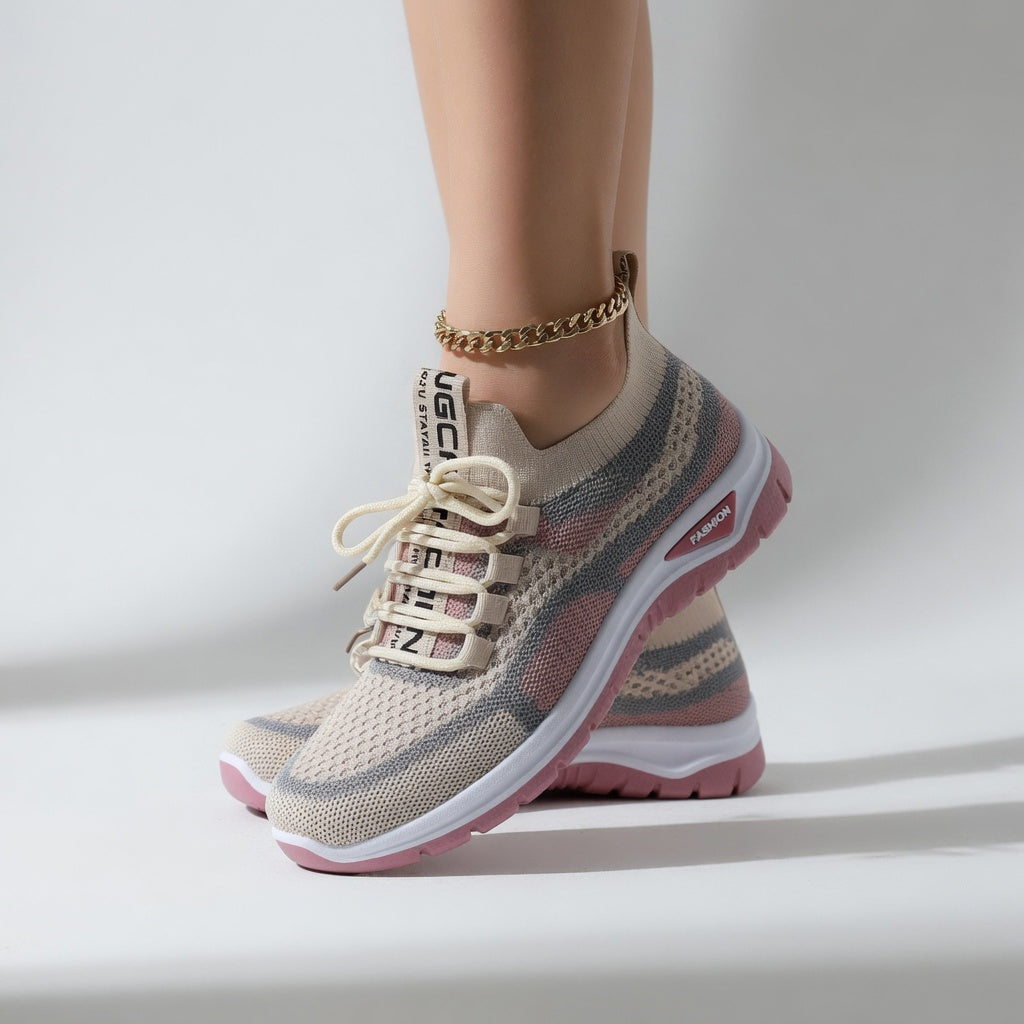 Liliane | Perforerede sneakers med kilehæl