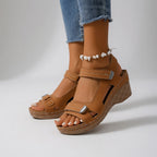 Annie | Farverige kilesandaler