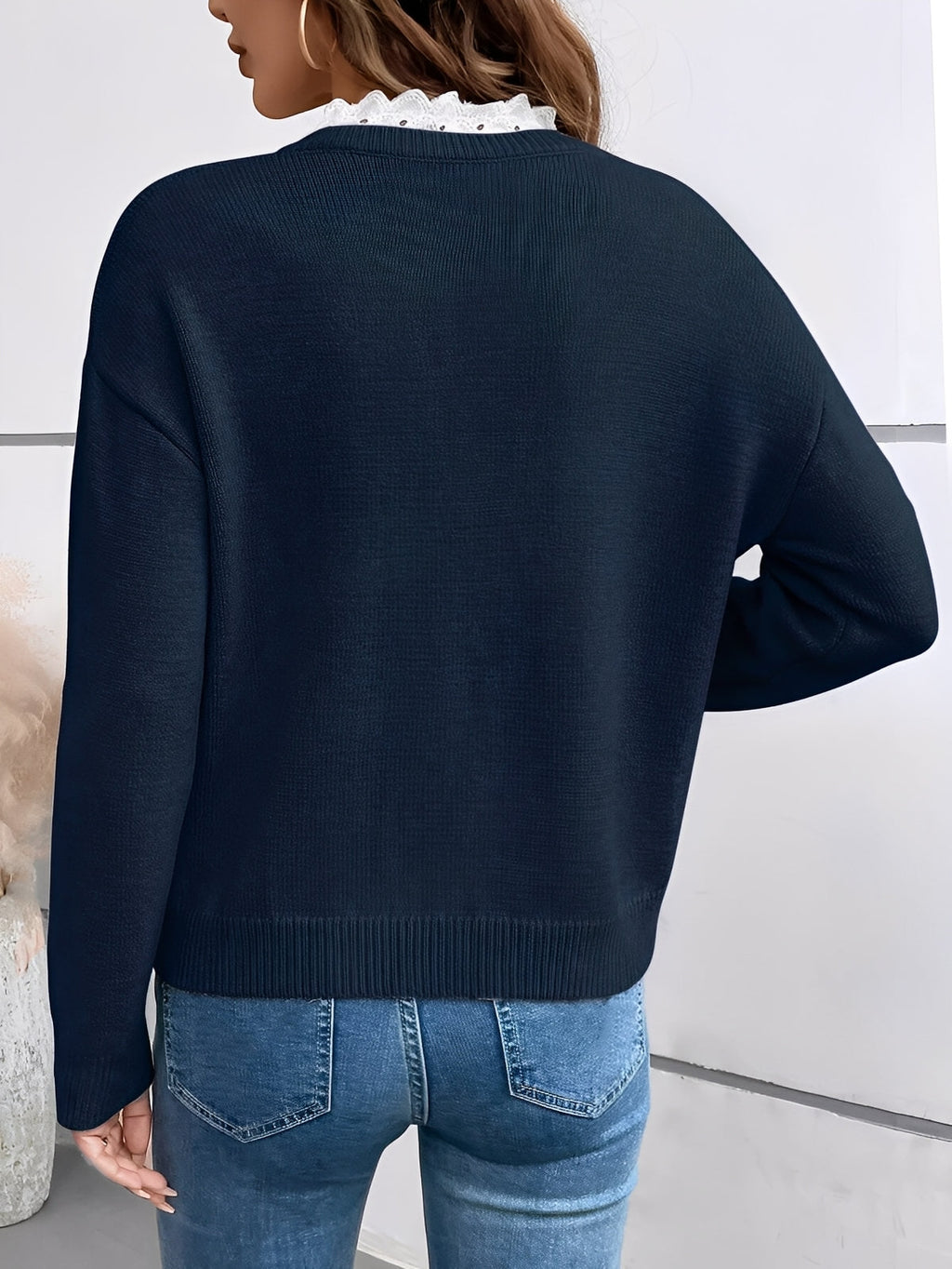 Céline | V-halsstrik med blonde
