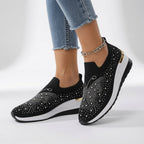 Brune | Slip-on-sneakers med rhinsten og plateau
