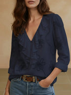 Isaline | V-halsbluse med flæser
