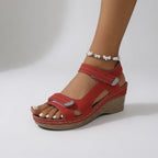 Annie | Farverige kilesandaler