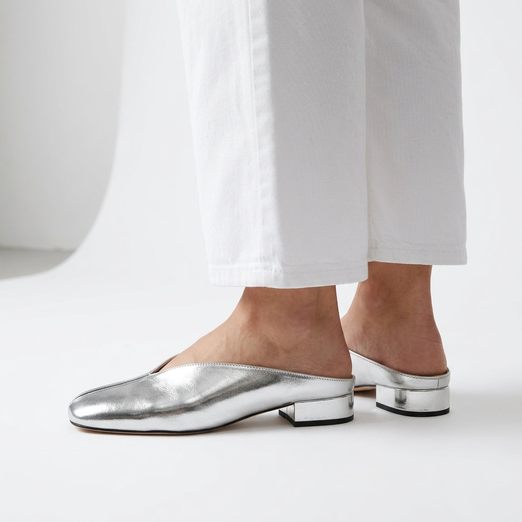 Blandine | Metalliske mules med firkantet tå