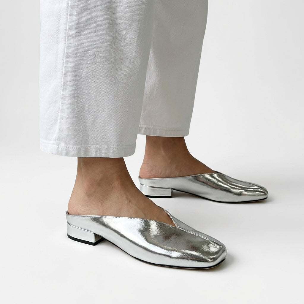 Blandine | Metalliske mules med firkantet tå